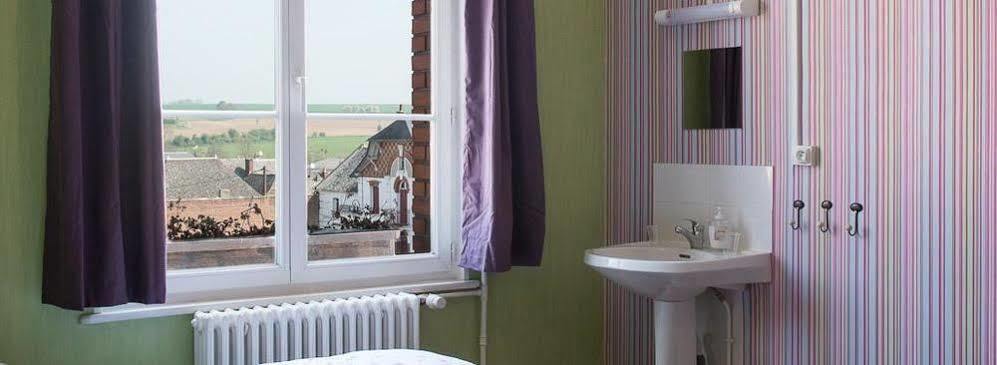 Entre Nous Hotel Rozoy-sur-Serre Екстериор снимка